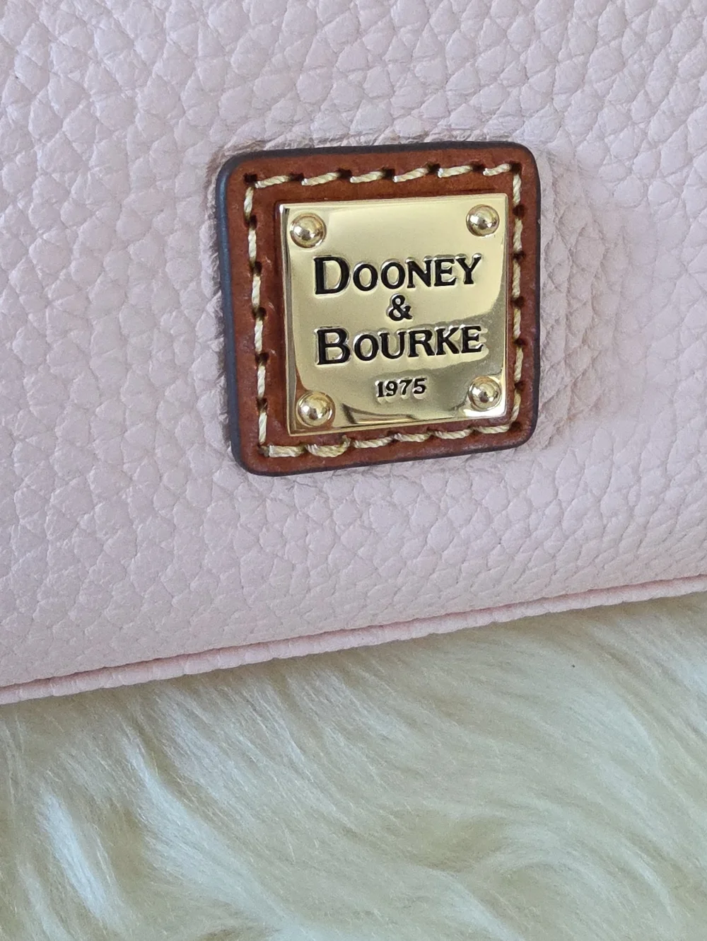 NWT Dooney & Bourke Pink Blush Leather Large Kiss-Lock Framed Purse 🩷💋🎁